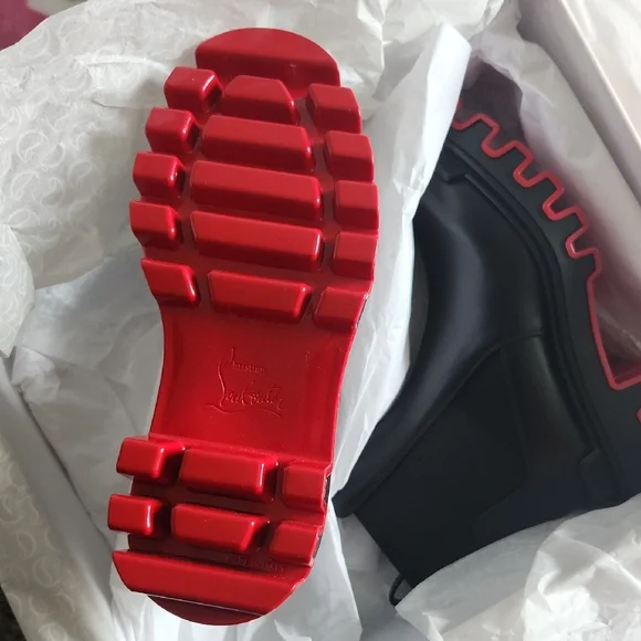 Christian Louboutin Marcharoche Dune boots. - Picture 4 of 4